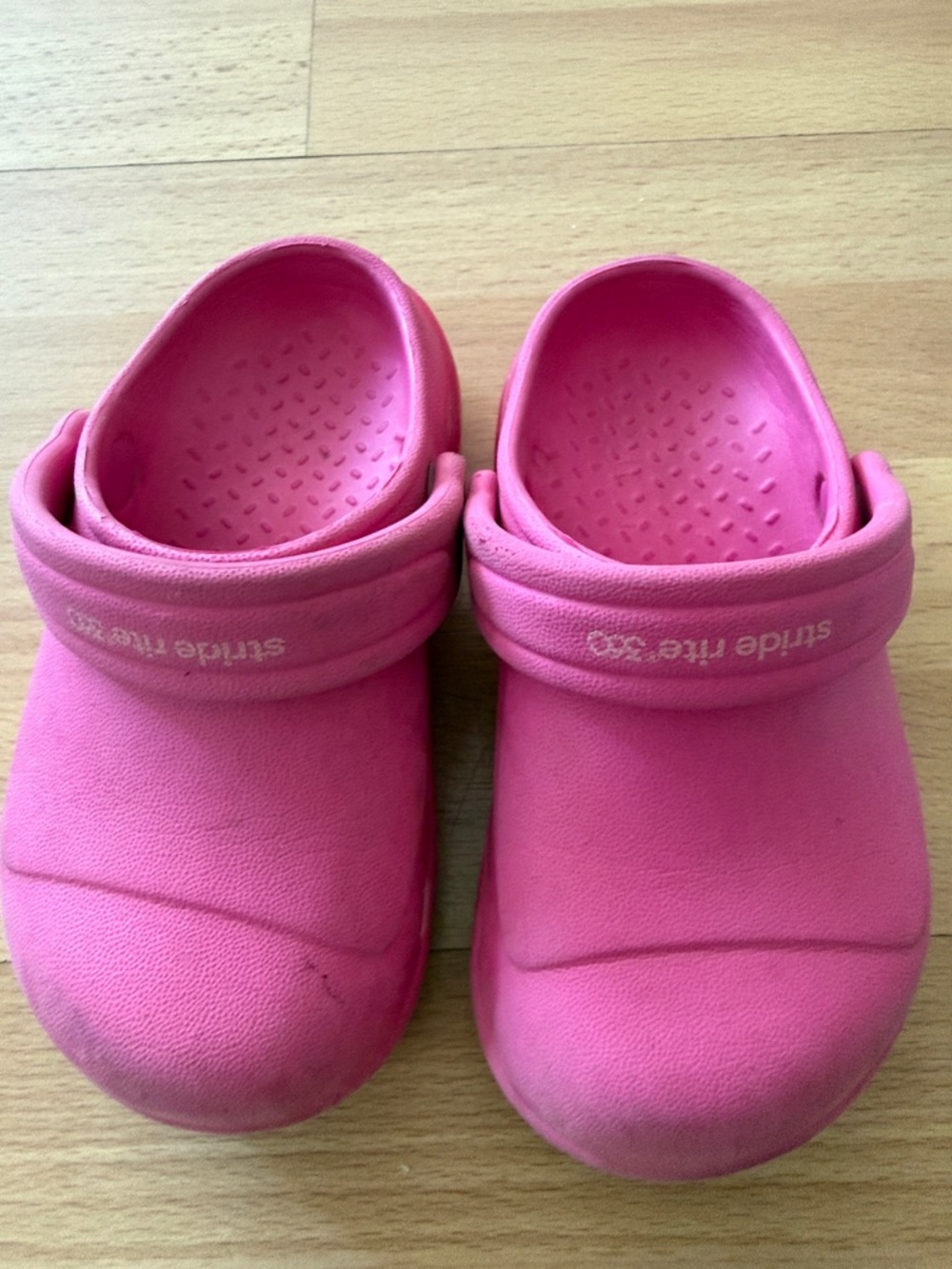 Stride Rite 360 Clogs 7 - Picture 2 of 6